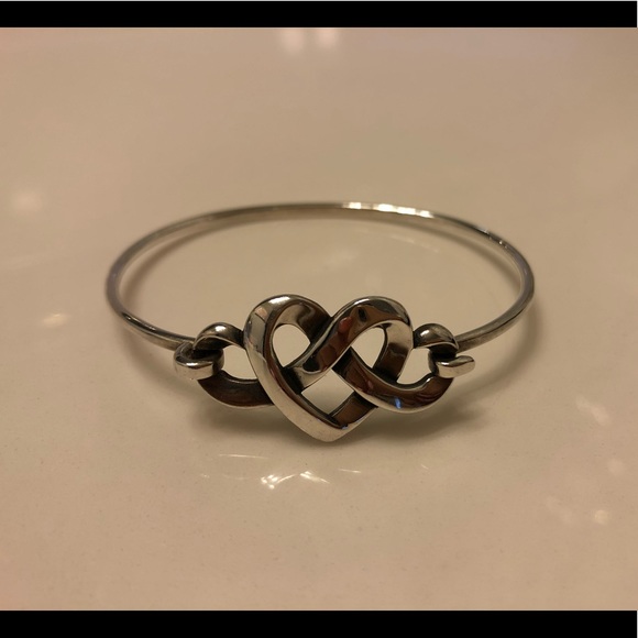 James Avery Heart Knot Hook 